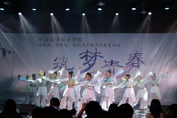 5ae18b20d35fe.png 图片13.png