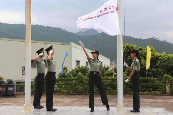 升校旗.jpg